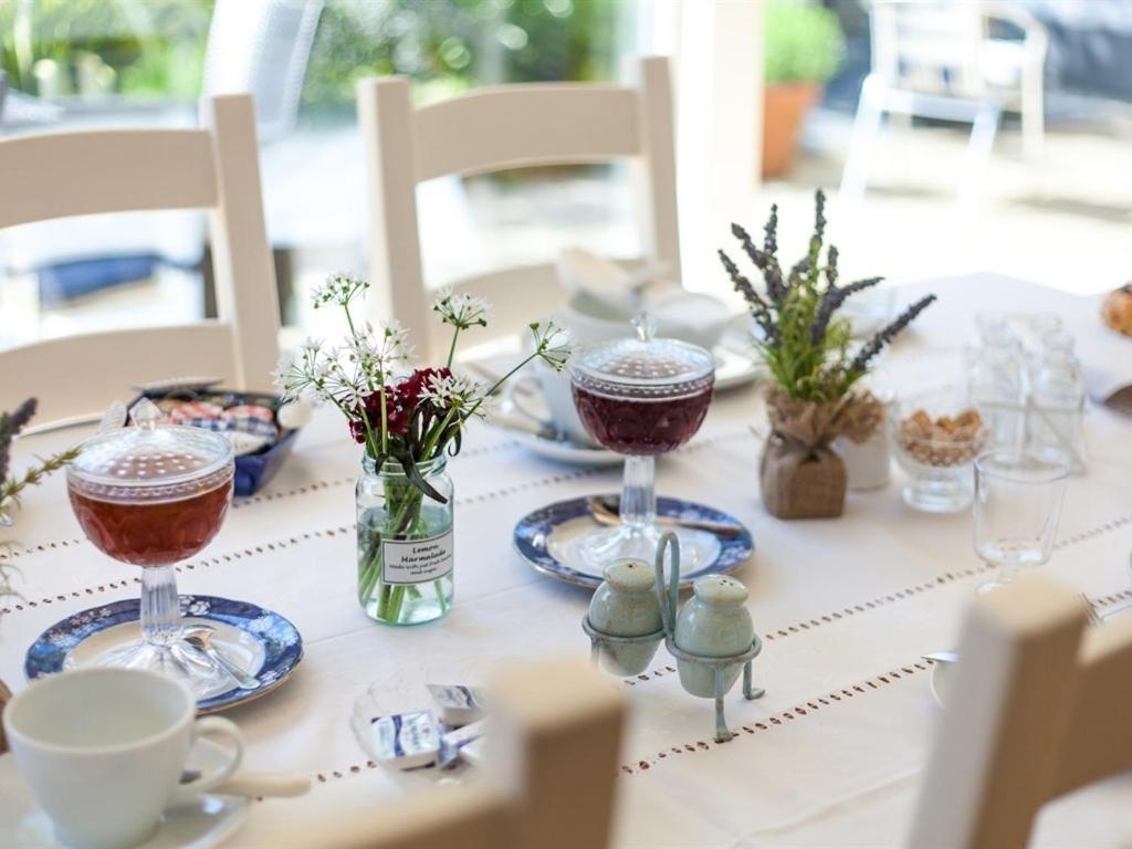 Birch House Bed & Breakfast Уэймут Экстерьер фото